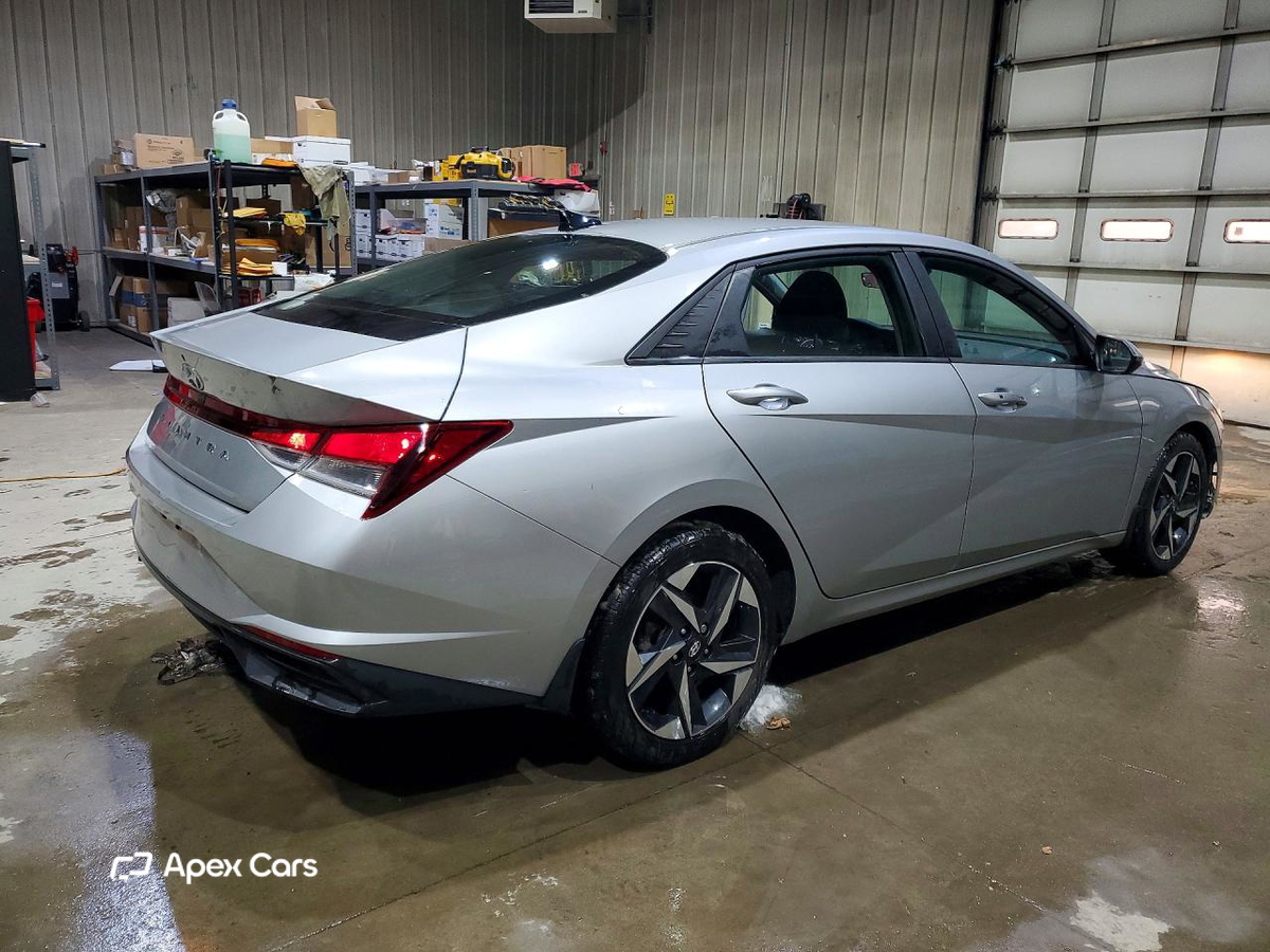 Hyundai Elantra 2023