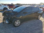 Nissan Versa 2021