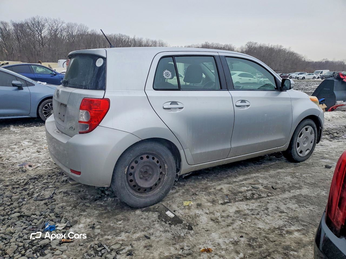 Toyota  2010