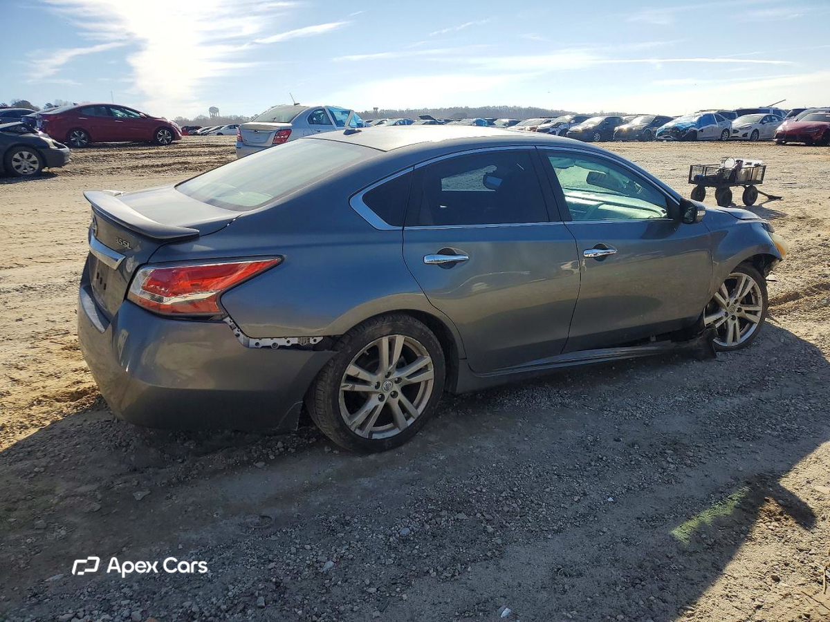 Nissan Altima 2015