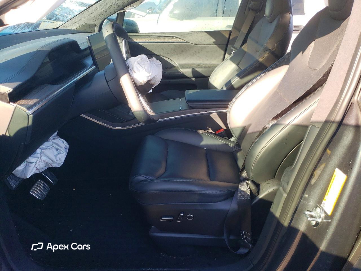 Tesla Model X 2022