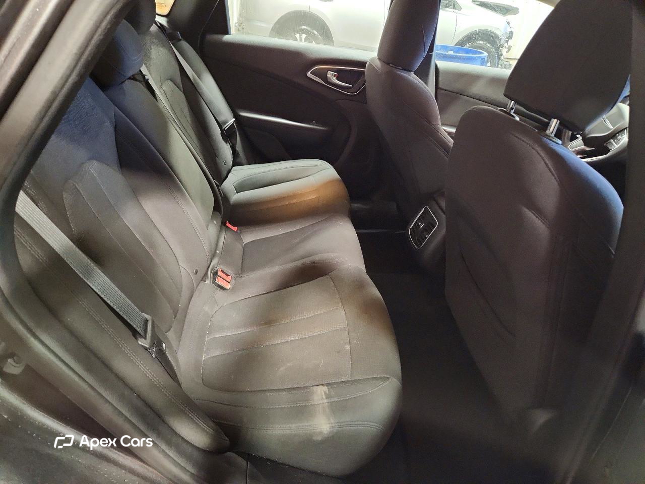 Chrysler 200 2015