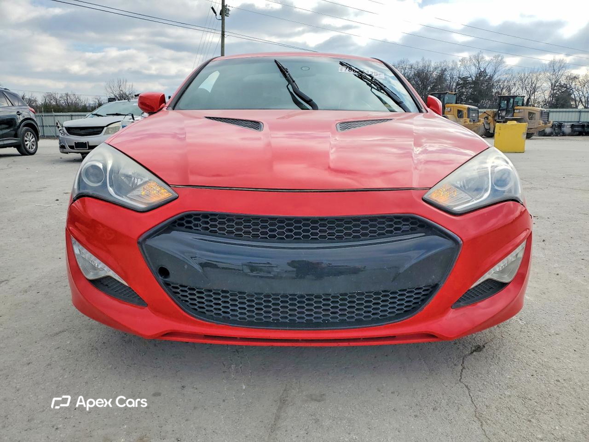 Hyundai Genesis 2013