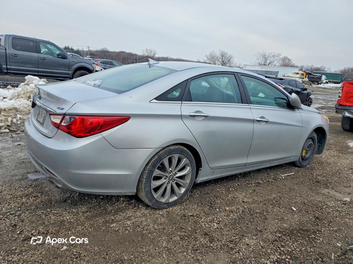 Hyundai Sonata 2013
