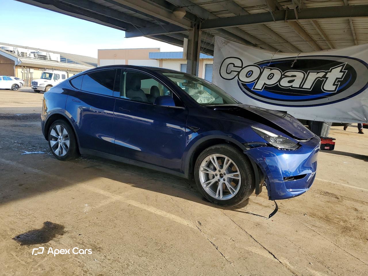 Tesla Model Y 2023