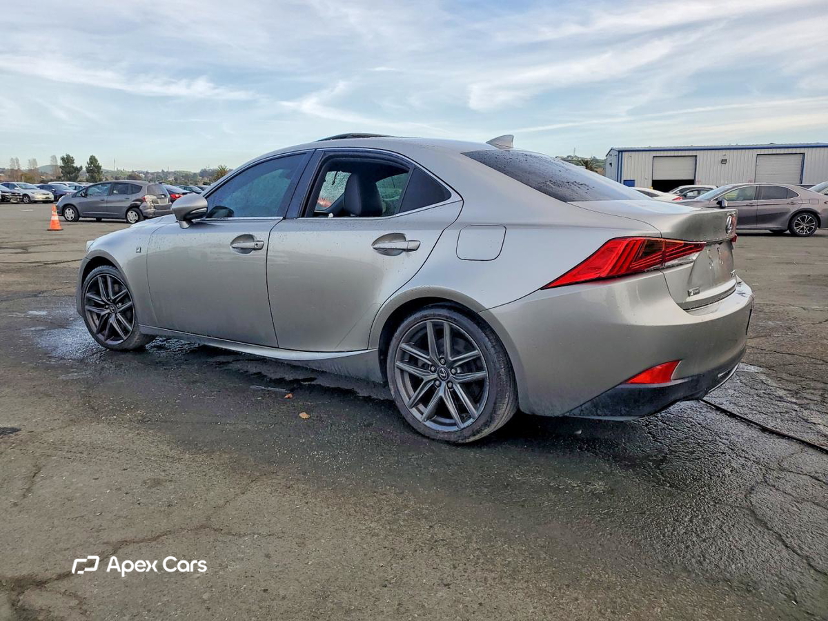 Lexus IS 2017