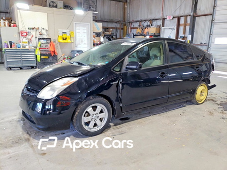 Toyota Prius 2005 - Image 1 of 13