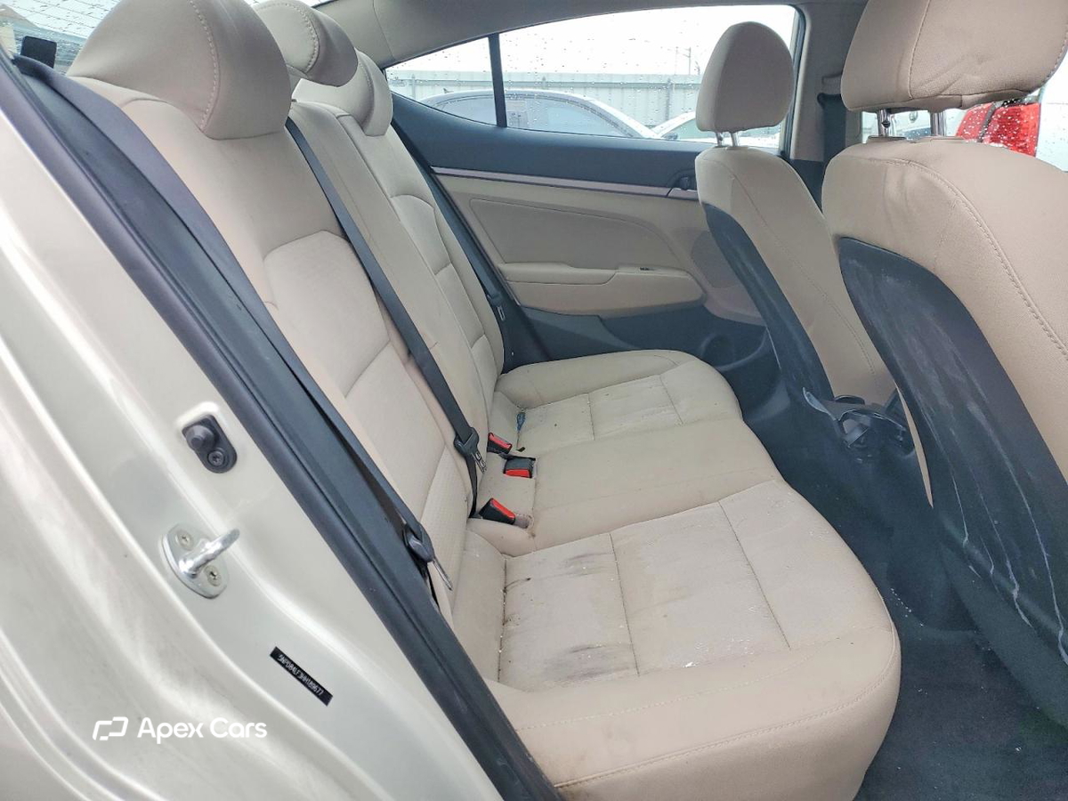 Hyundai Elantra 2017