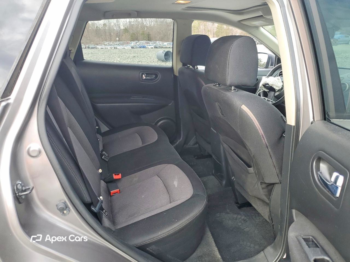 Nissan Rogue 2010