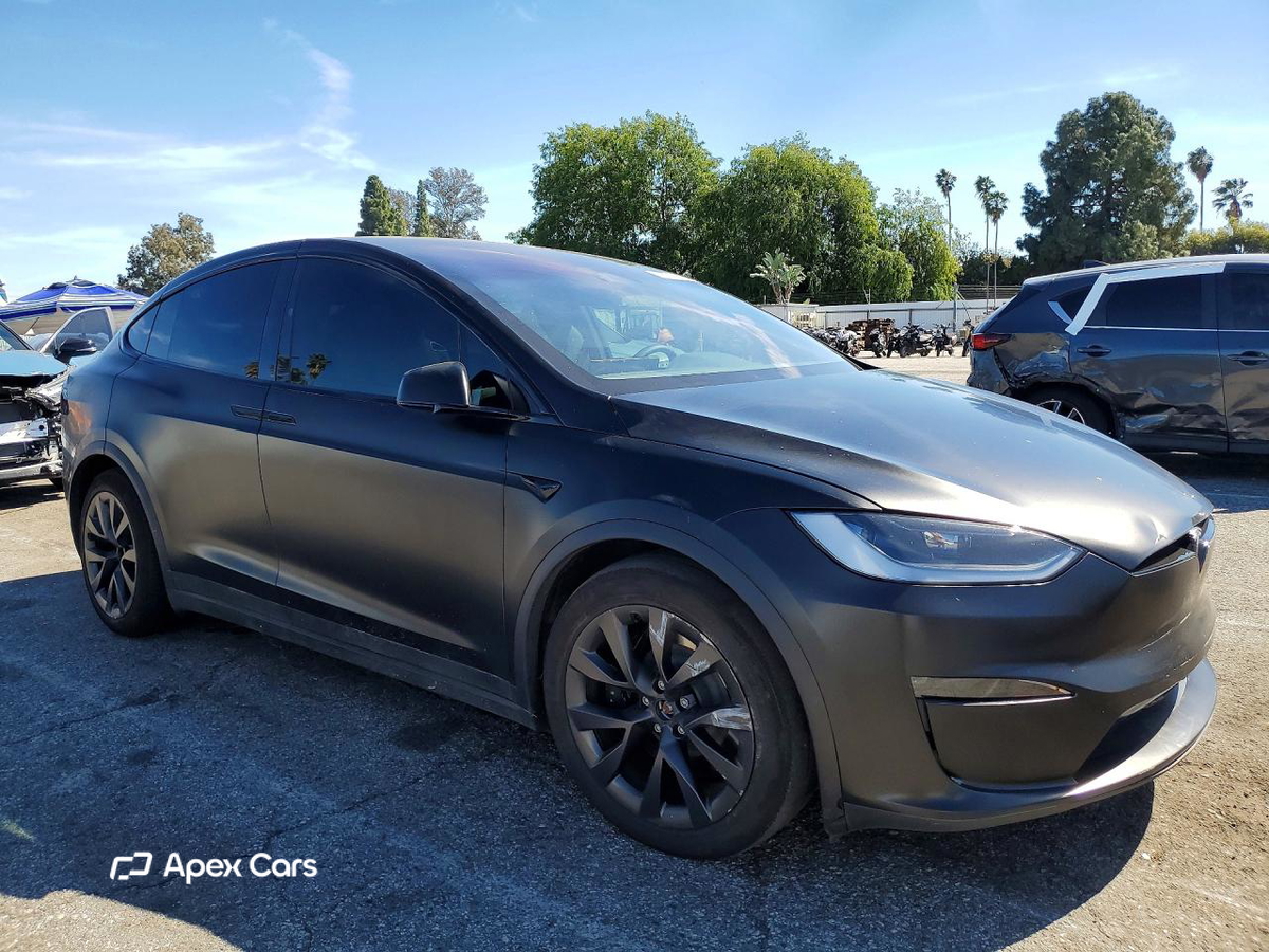 Tesla Model X 2024