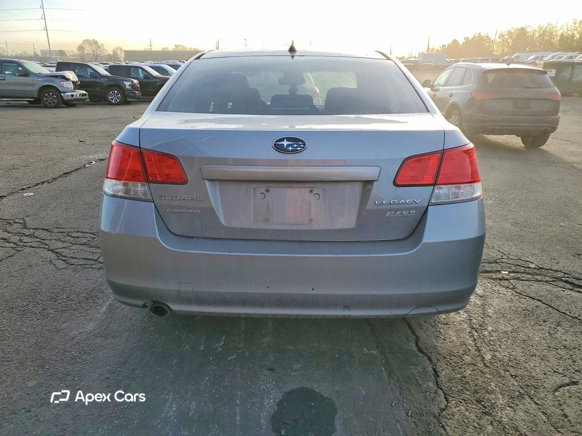 Subaru Legacy 2011