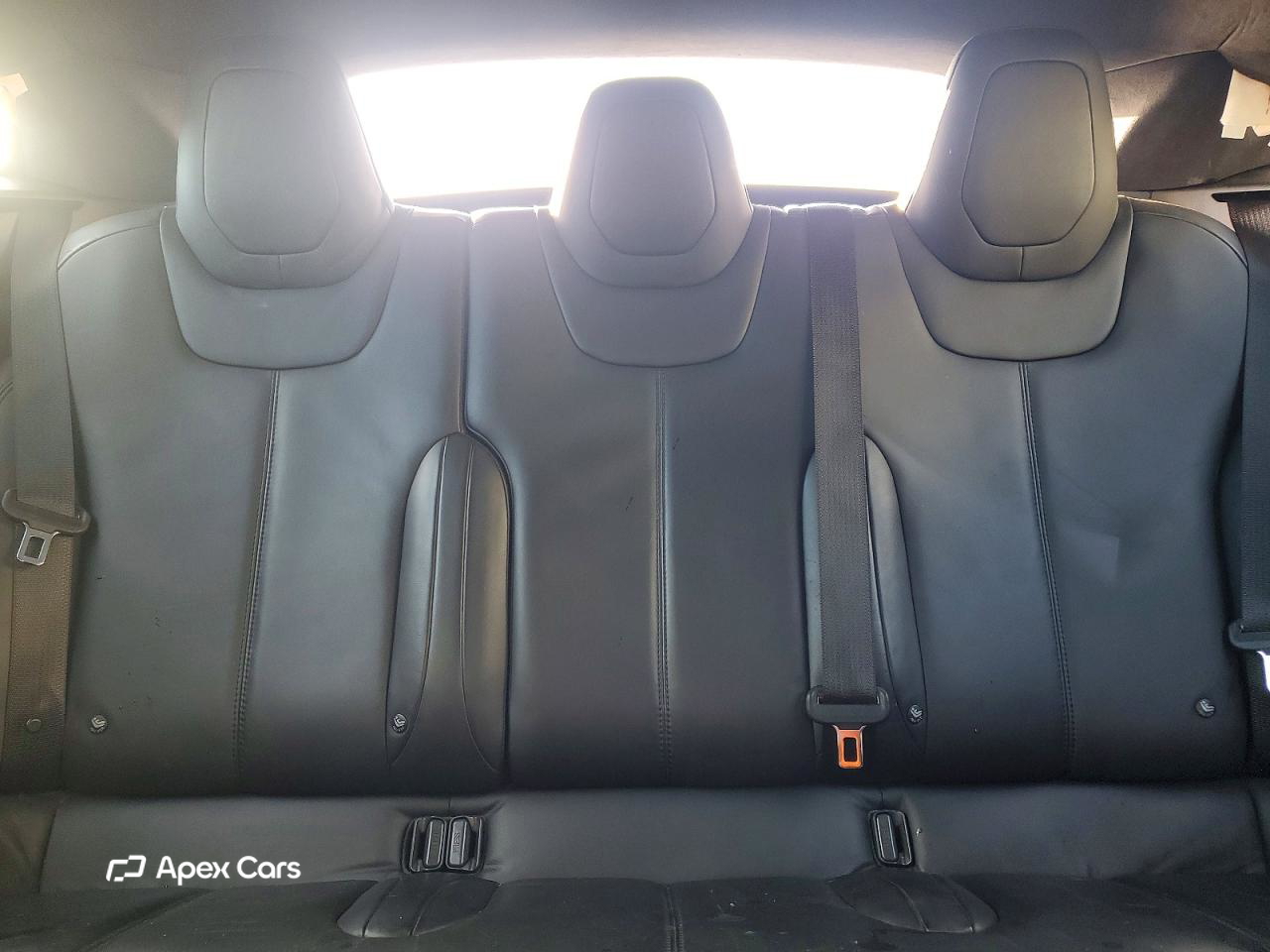 Tesla Model S 2015