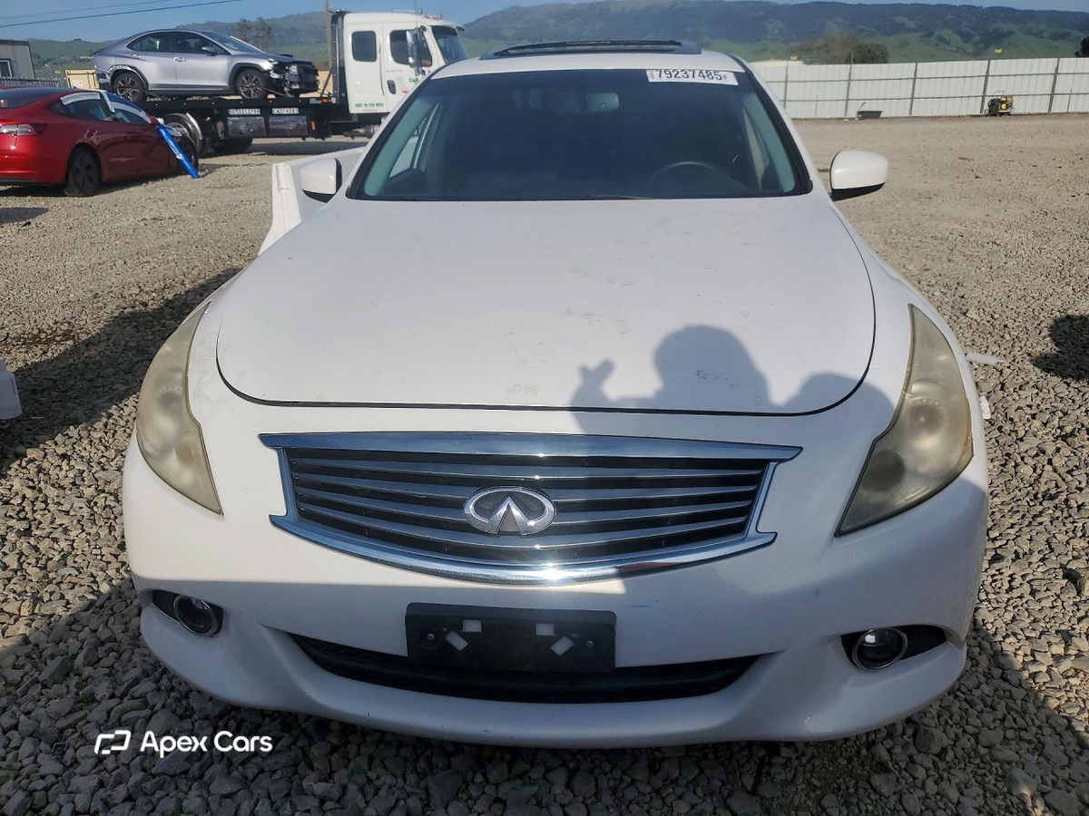 Infiniti G 2012