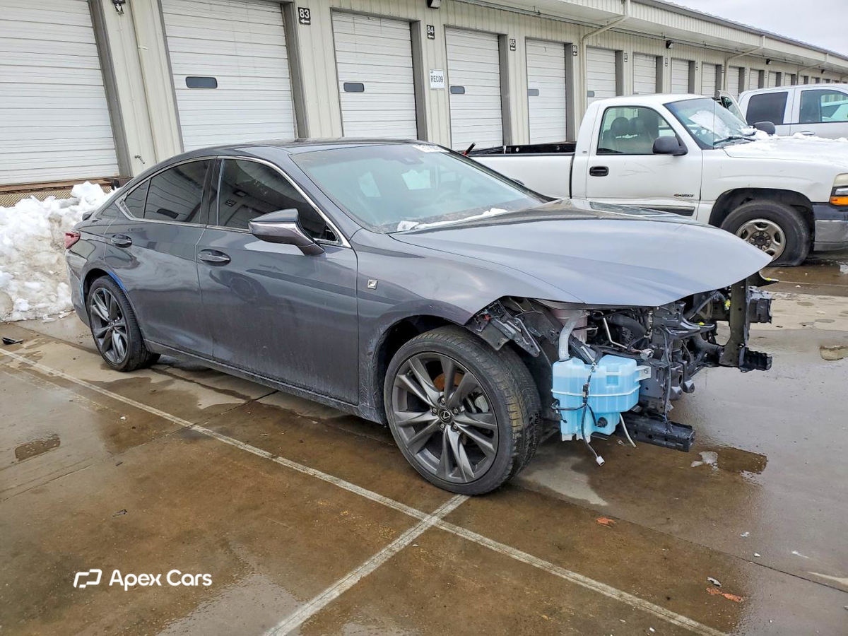 Lexus ES 2019