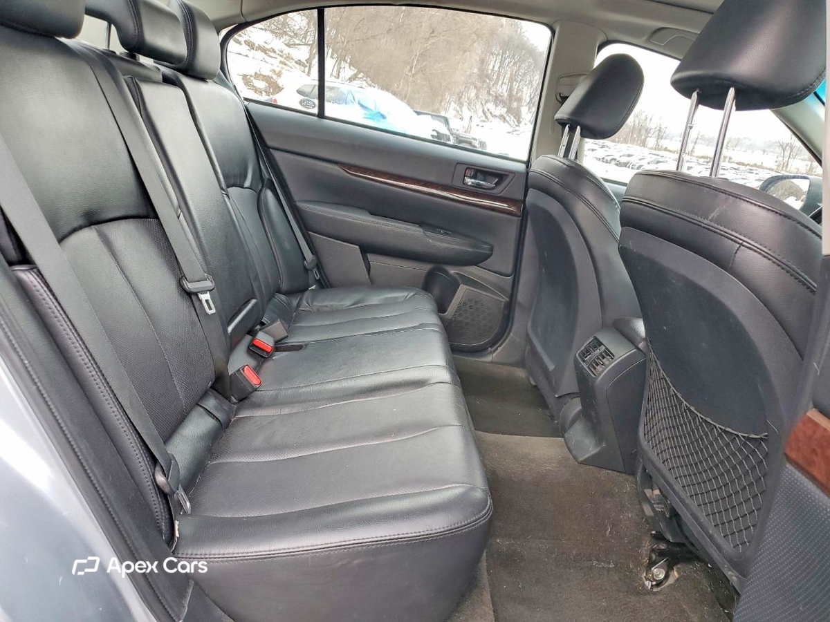 Subaru Legacy 2014