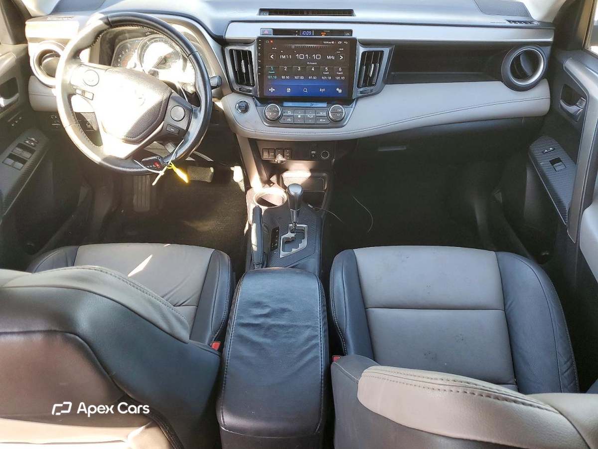 Toyota RAV 4 2015