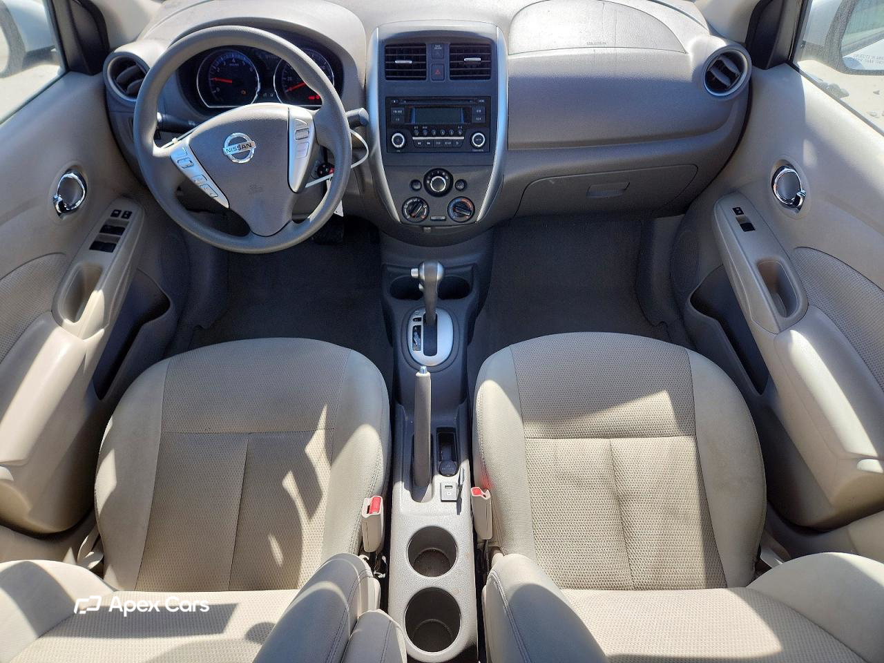 Nissan Versa 2015