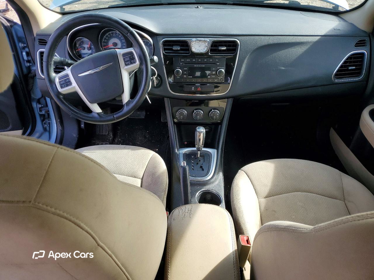 Chrysler 200 2012