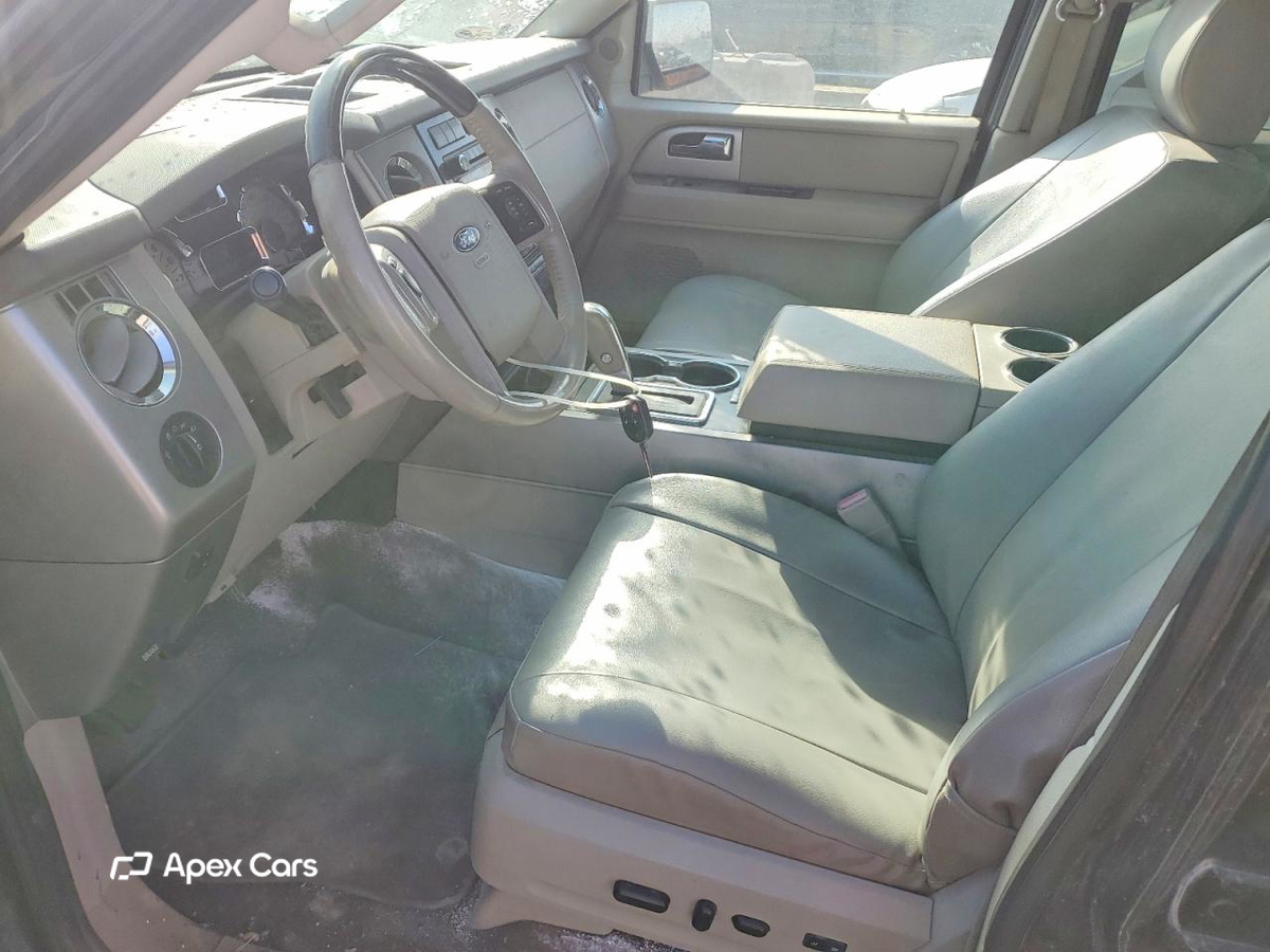 Ford Expedition 2011