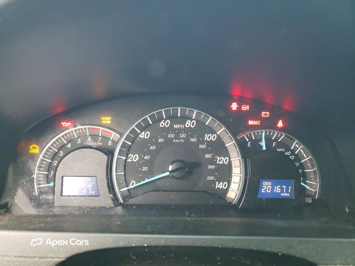 Toyota Camry 2012