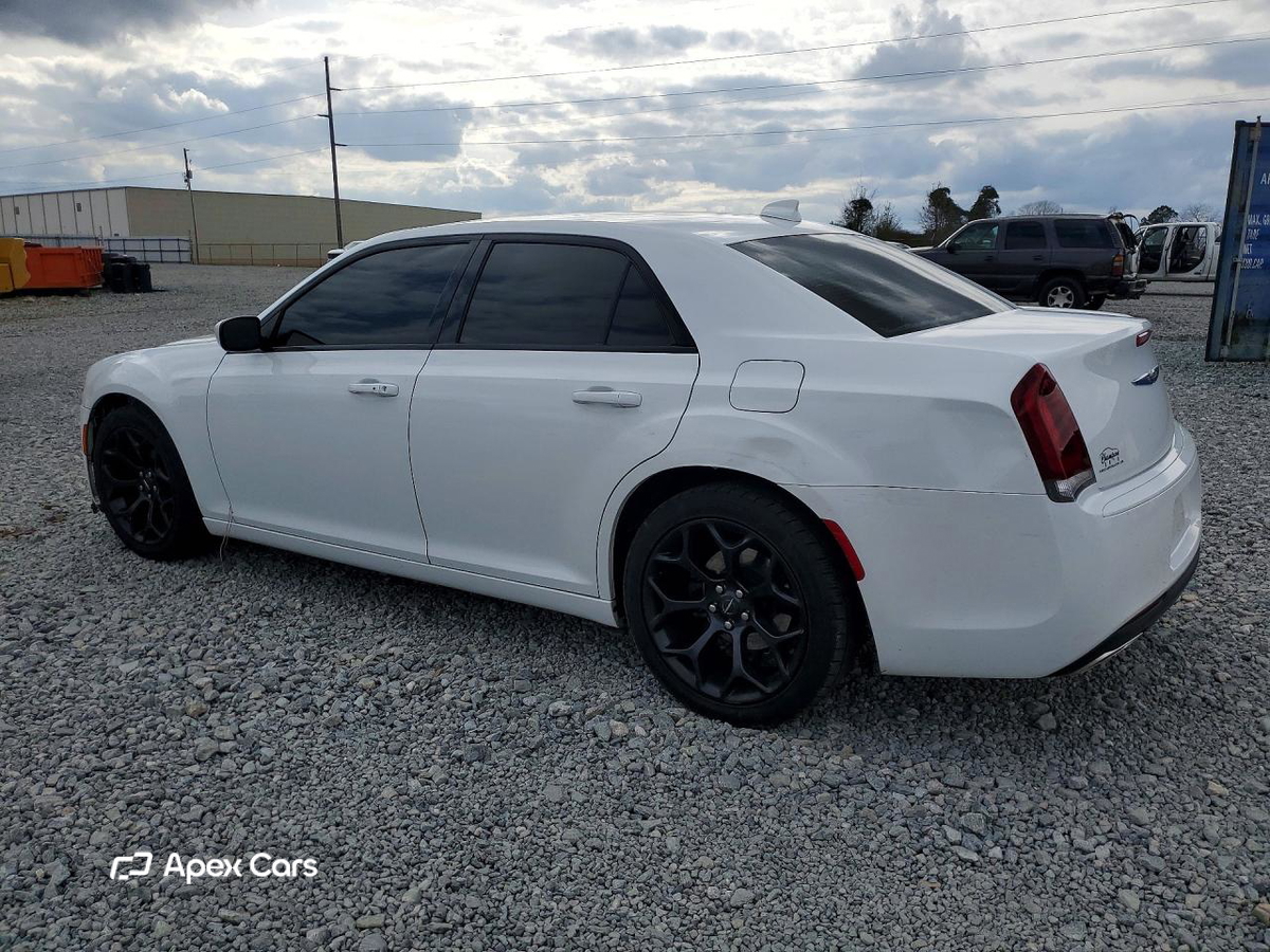 Chrysler 300 2019