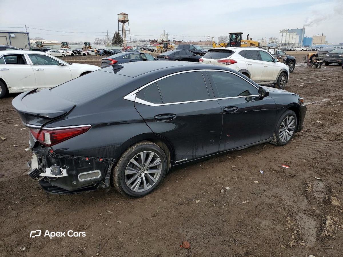 Lexus ES 2020