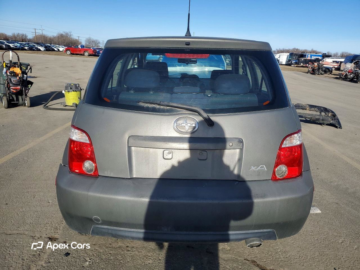 Toyota  2006