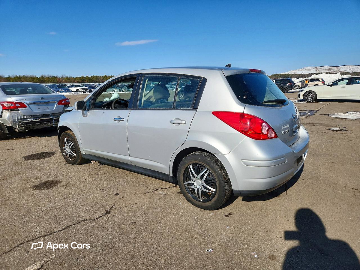 Nissan Versa 2012