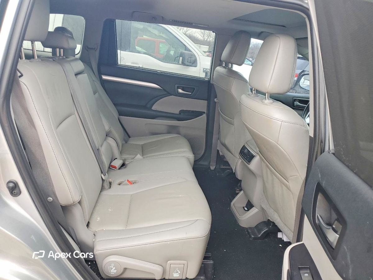 Toyota Highlander 2019