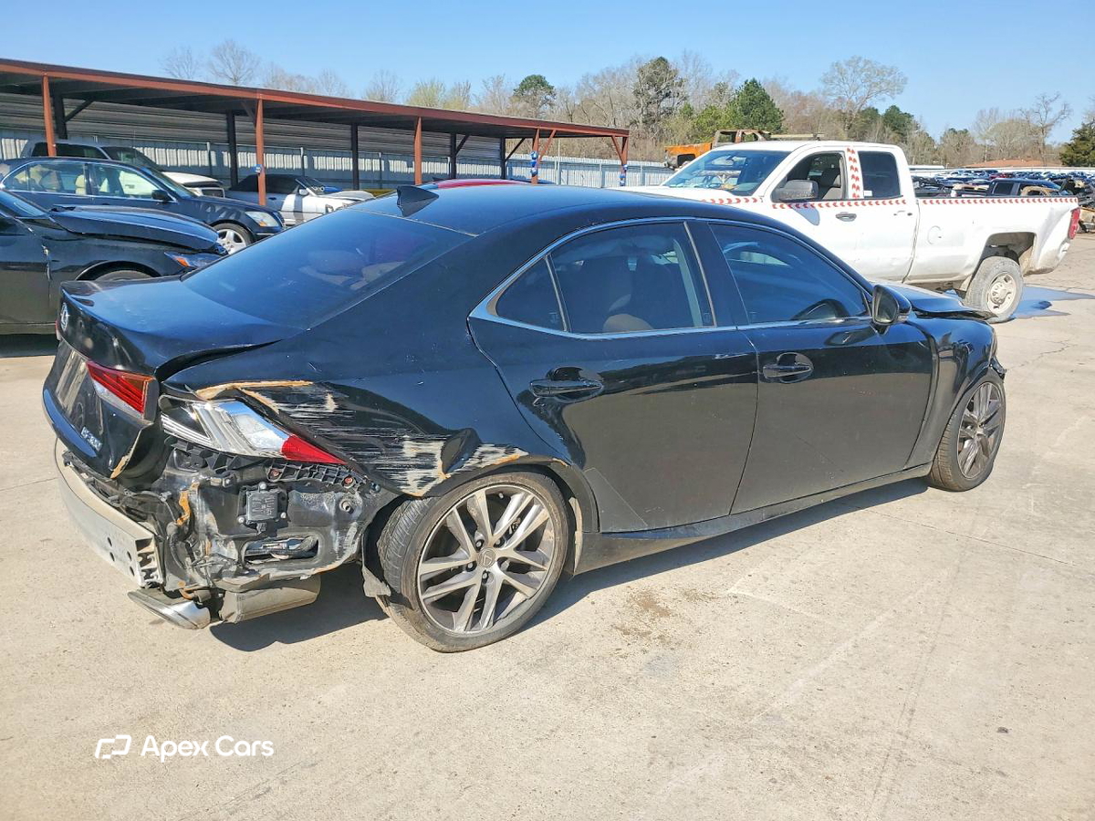 Lexus IS 2018