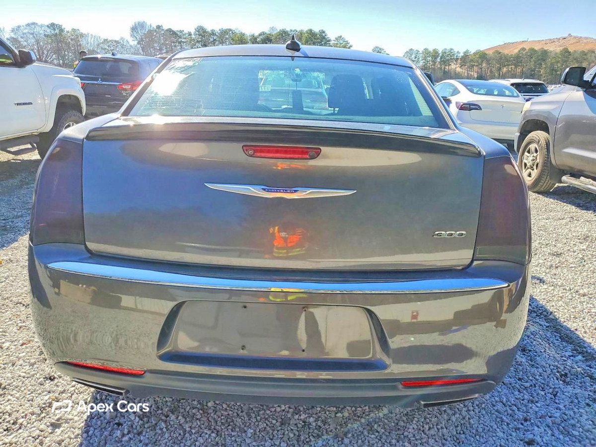 Chrysler 300 2019