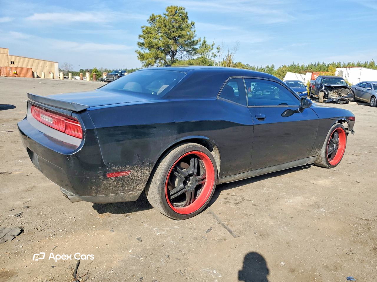 Dodge Challenger 2013