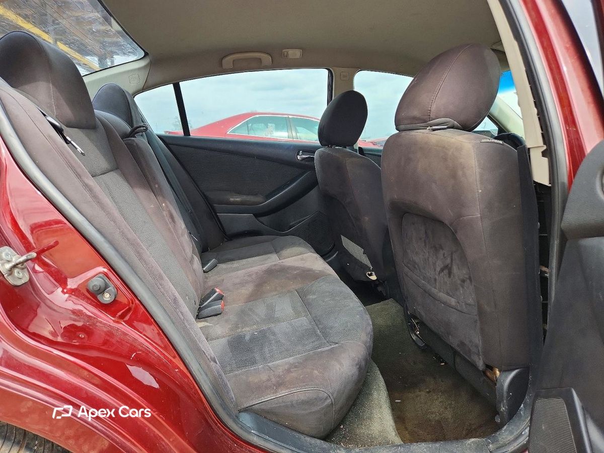 Nissan Altima 2012