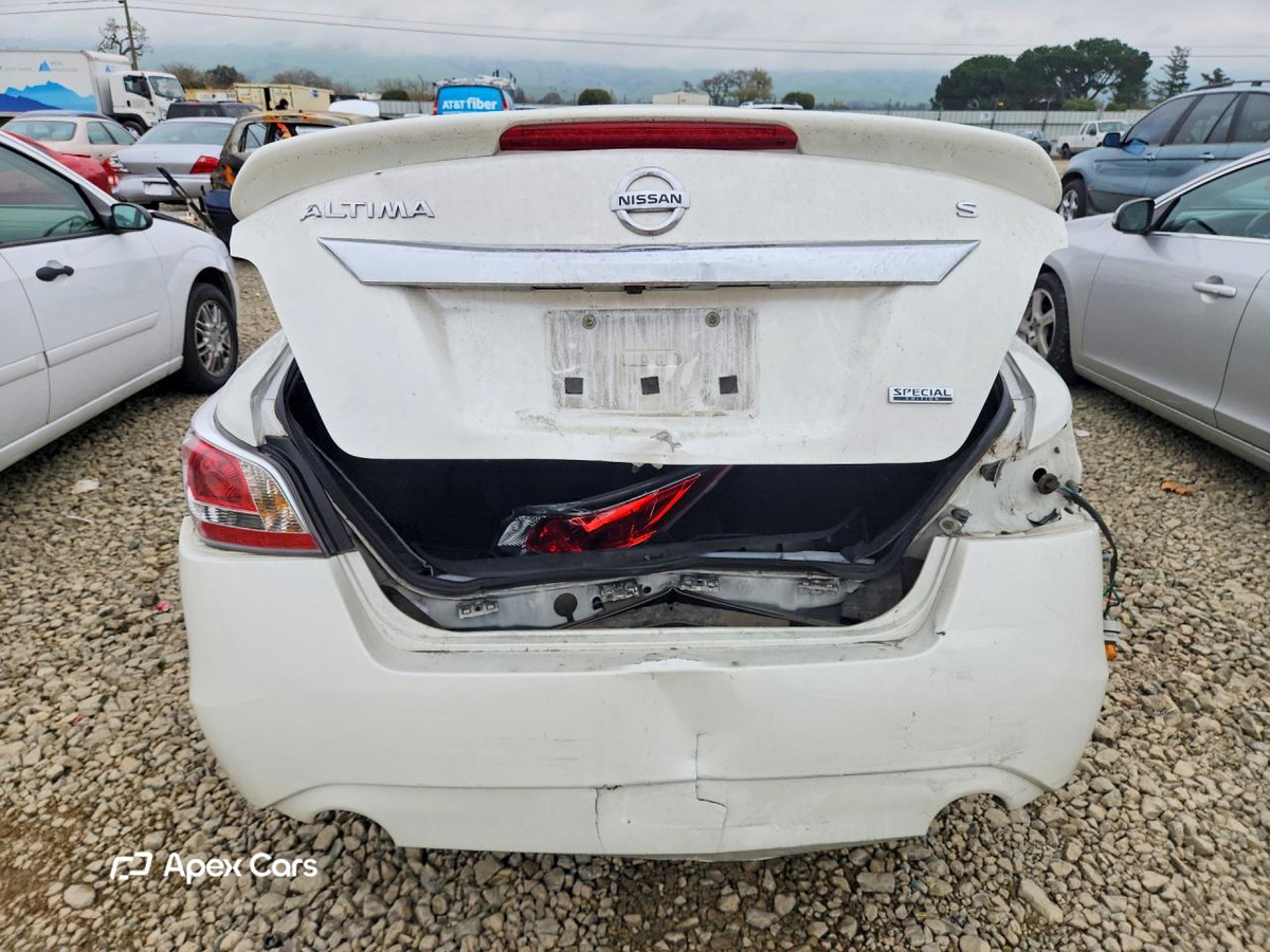 Nissan Altima 2015