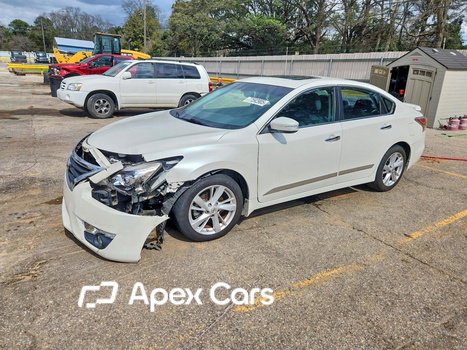 Nissan Altima 2015 - Image 1 of 13