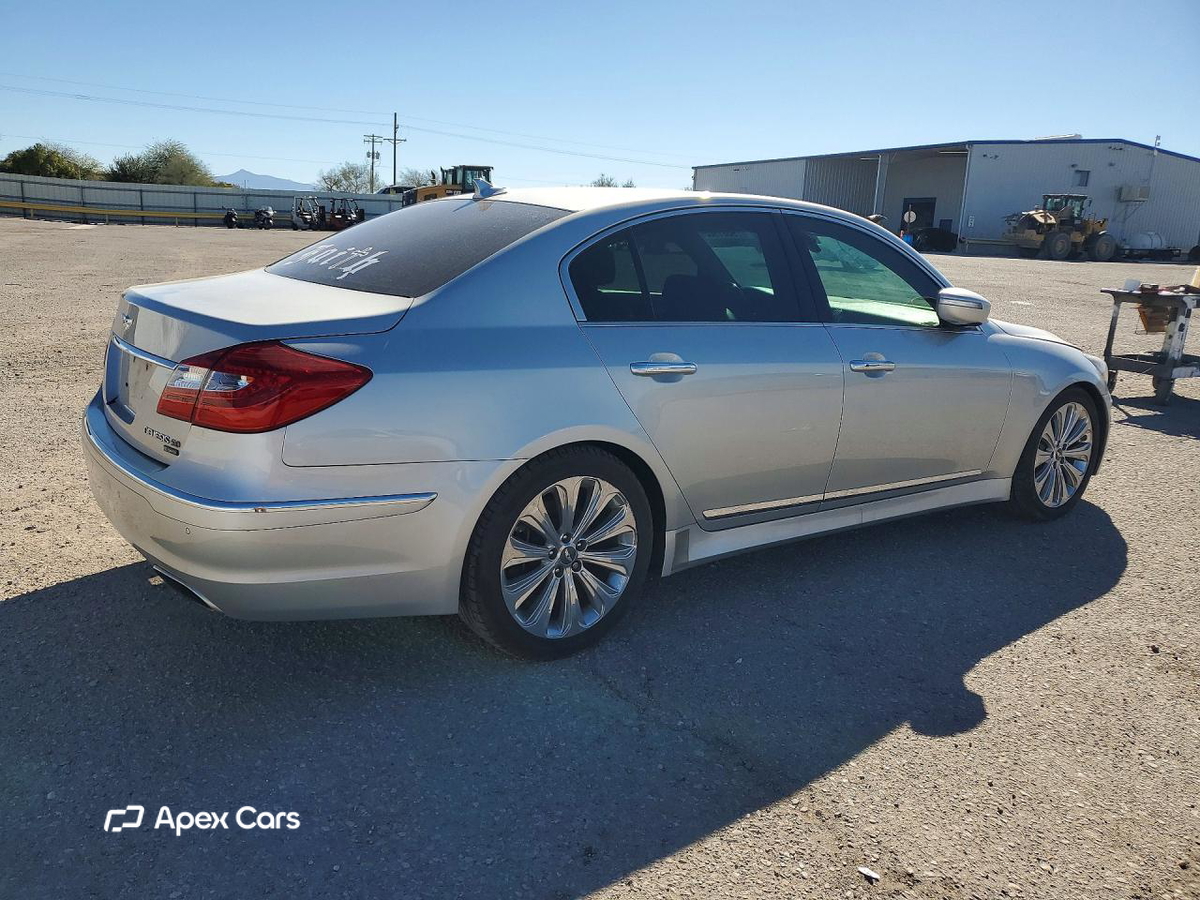Hyundai Genesis 2012