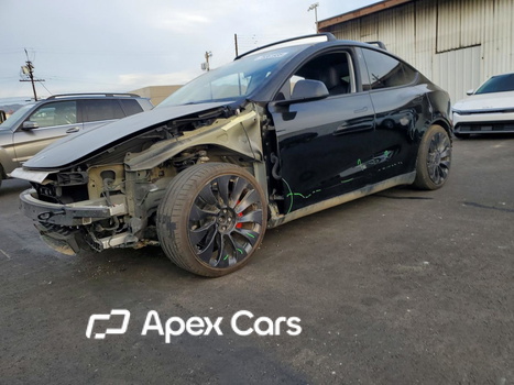 Tesla Model Y 2023 - Zdjęcie 1 z 14