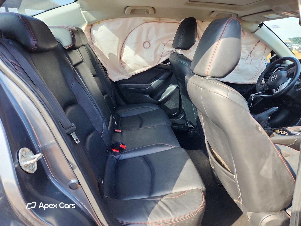 Mazda 3 2016