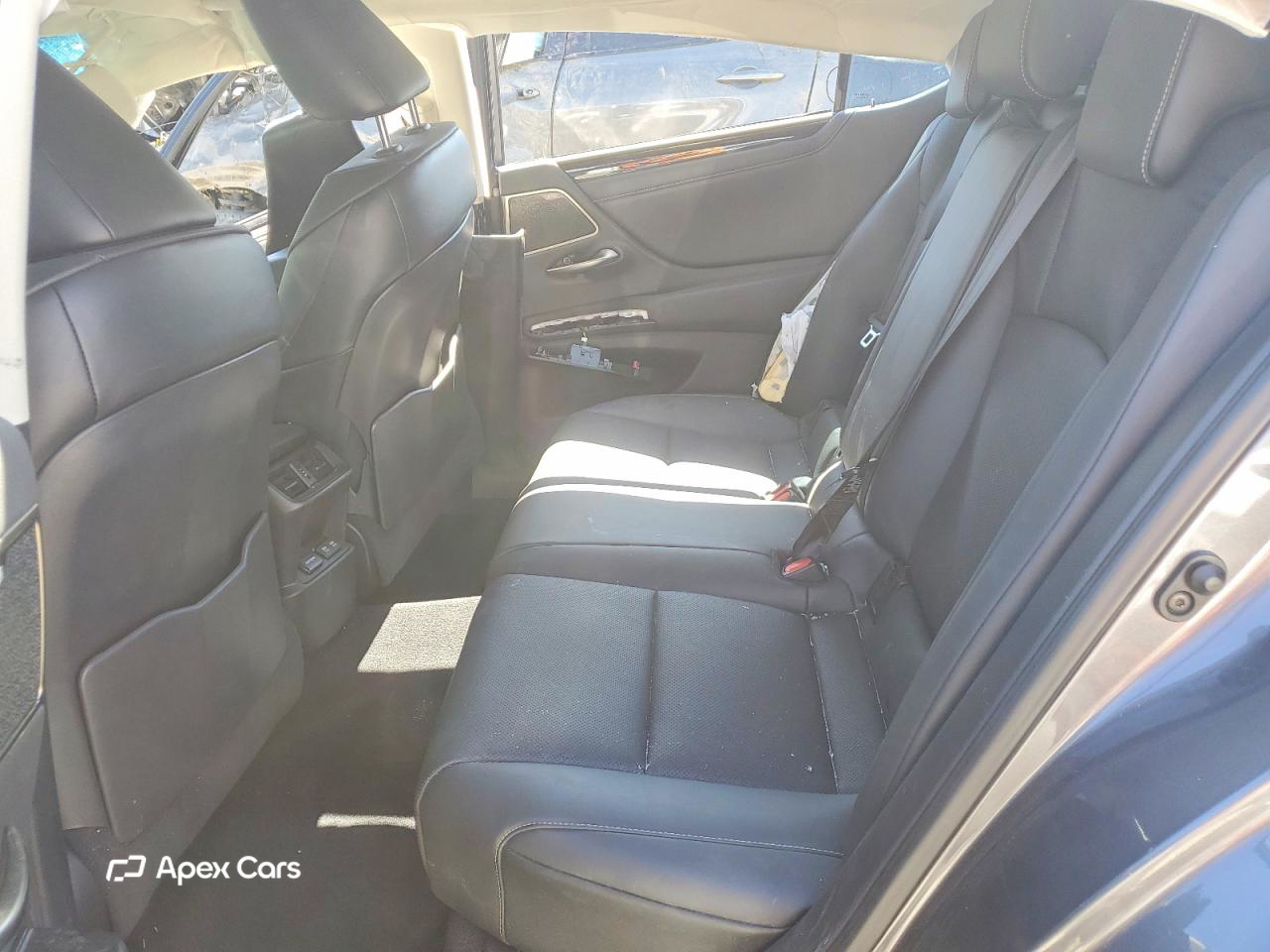 Lexus ES 2019