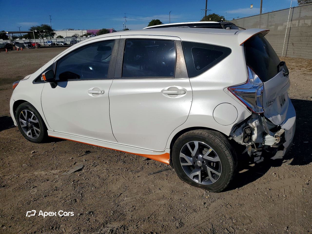 Nissan Versa 2015