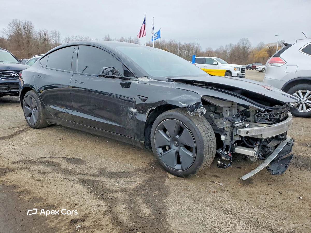 Tesla Model 3 2022