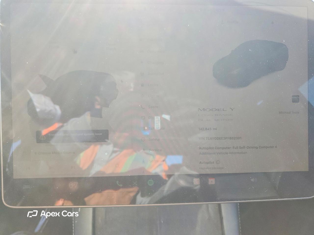 Tesla Model Y 2023