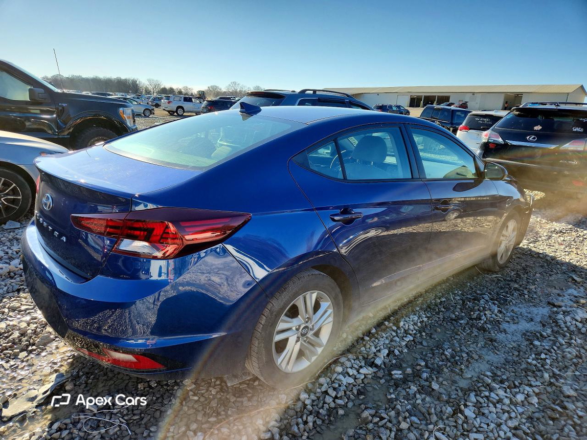 Hyundai Elantra 2020