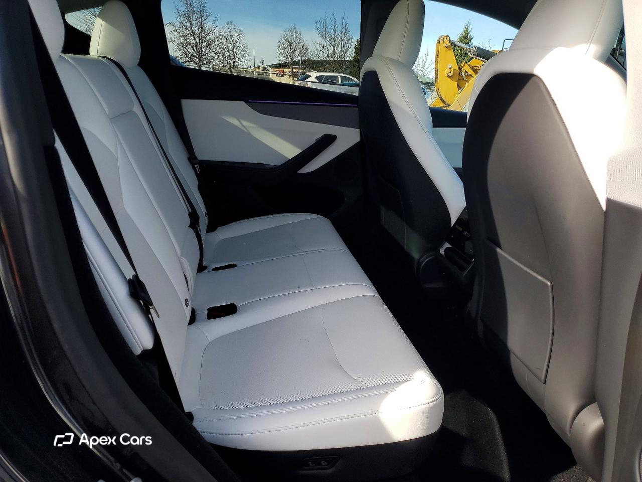 Tesla Model Y 2026