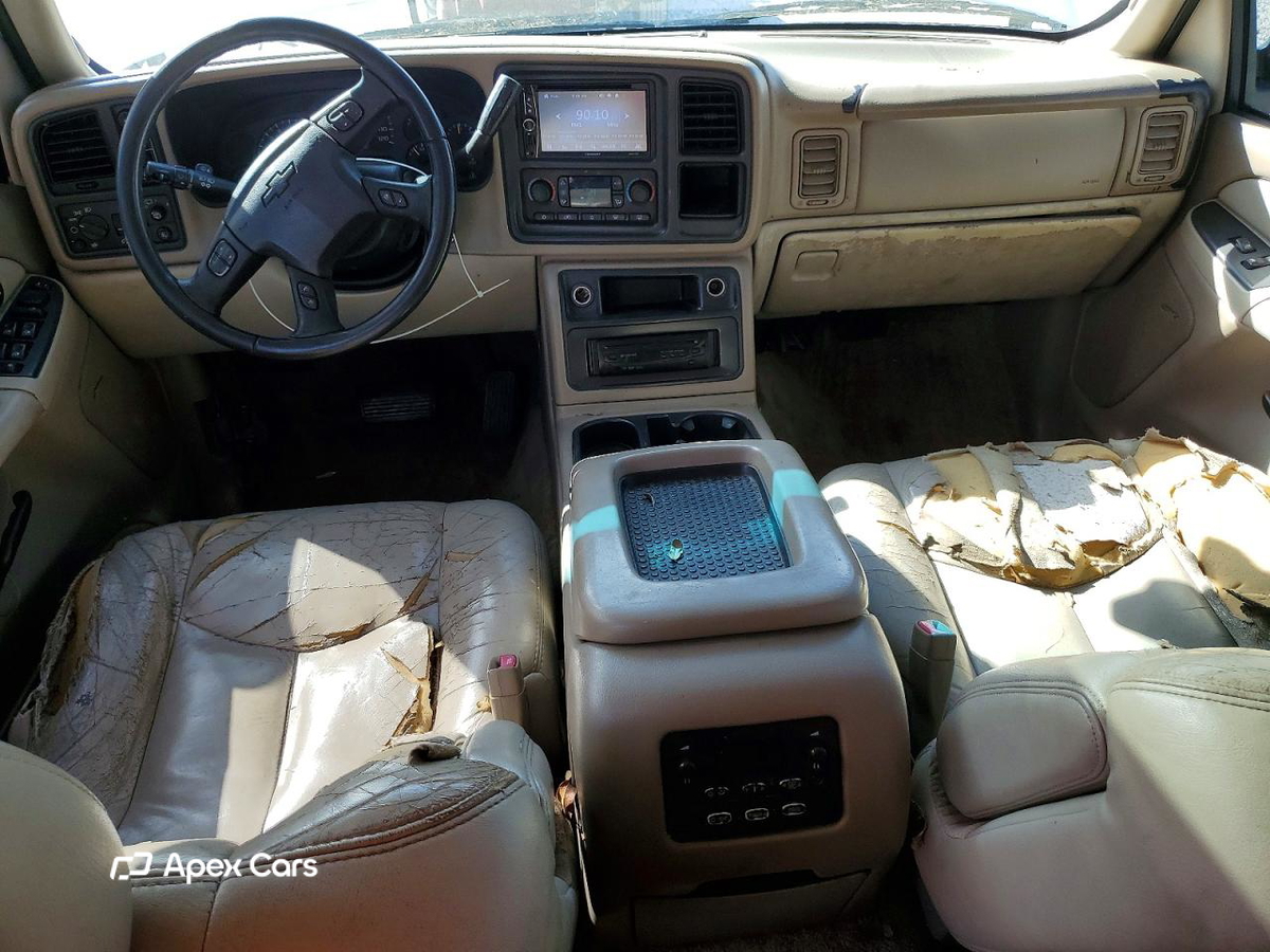Chevrolet Suburban 2003