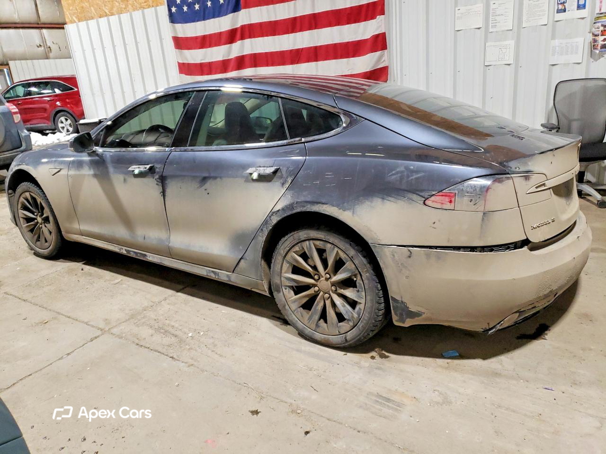 Tesla Model S 2016