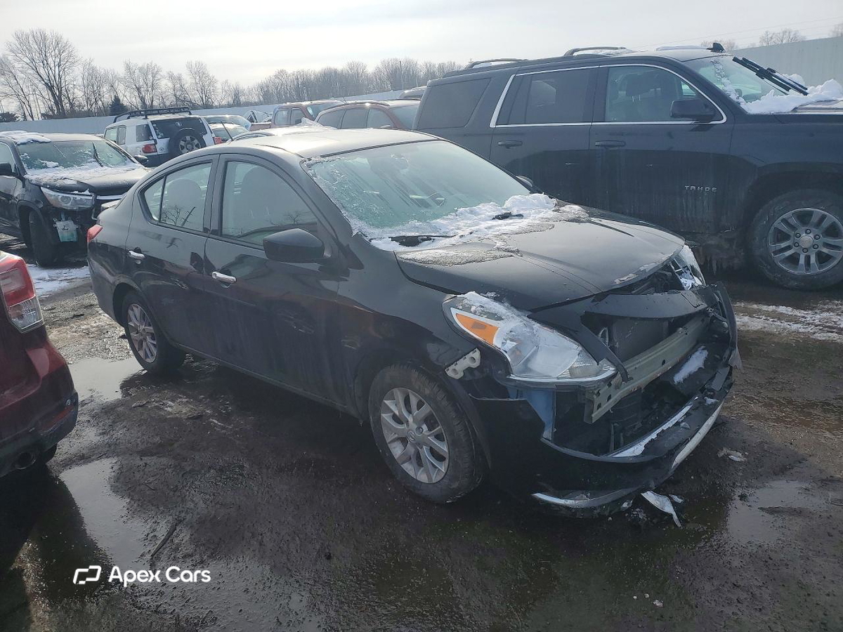 Nissan Versa 2018