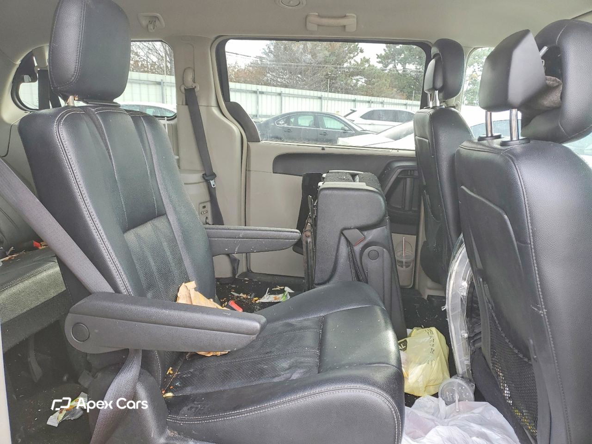 Chrysler Voyager 2015