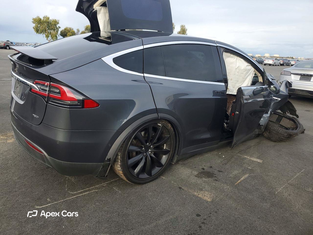 Tesla Model X 2016