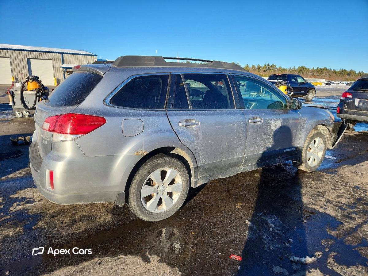 Subaru Outback 2011